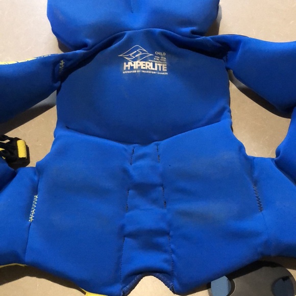 Child’s Life Jacket - 31lbs - 60lbs - Picture 6 of 7